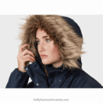 J0HV1620 ženska zimska parka aden žene Helly-Hansen crno - Image 6
